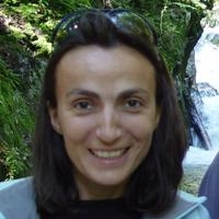 Bio picture for Dr. Catherine Combelles.